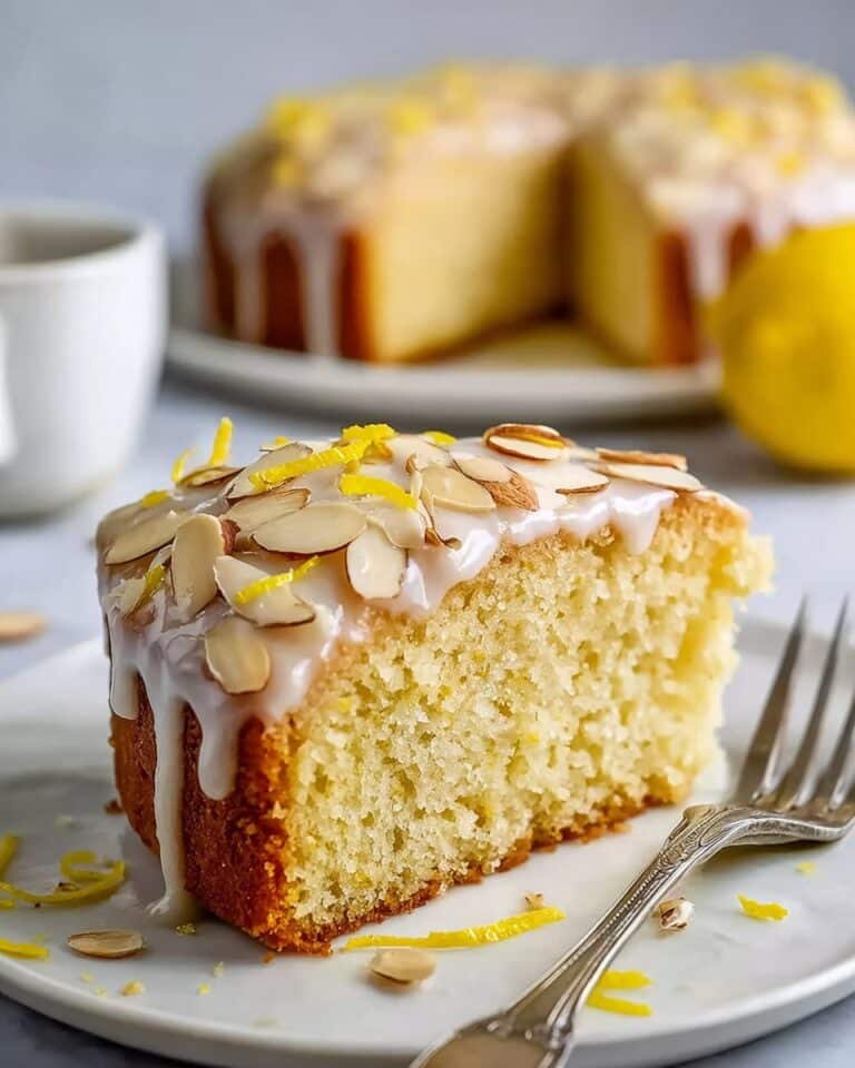 Delightfully Zesty Flourless Lemon Almond Cake Recipe