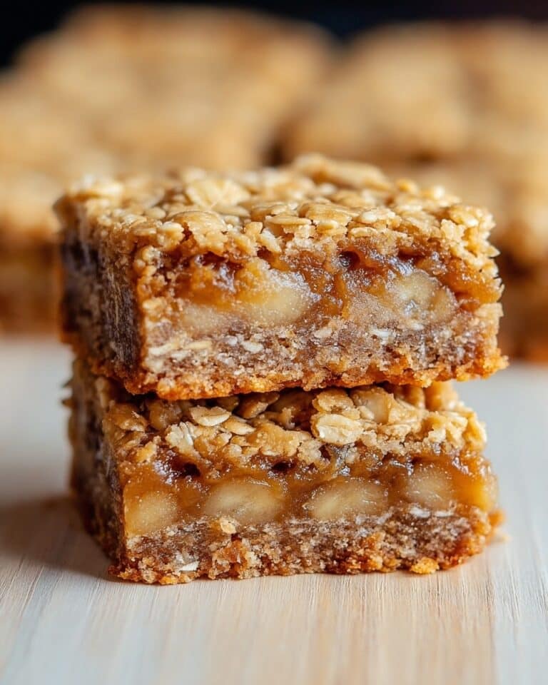 Irresistible Banana Oatmeal Bars for Healthy Snacking Recipe