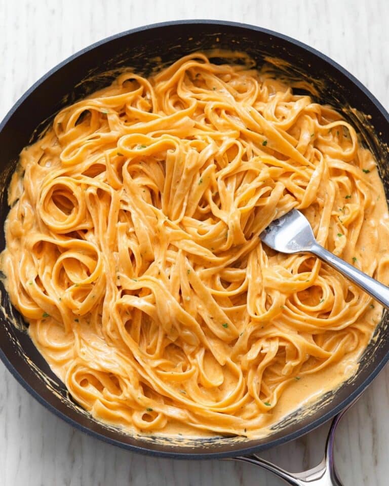 Creamy Red Pepper Alfredo Pasta Recipe