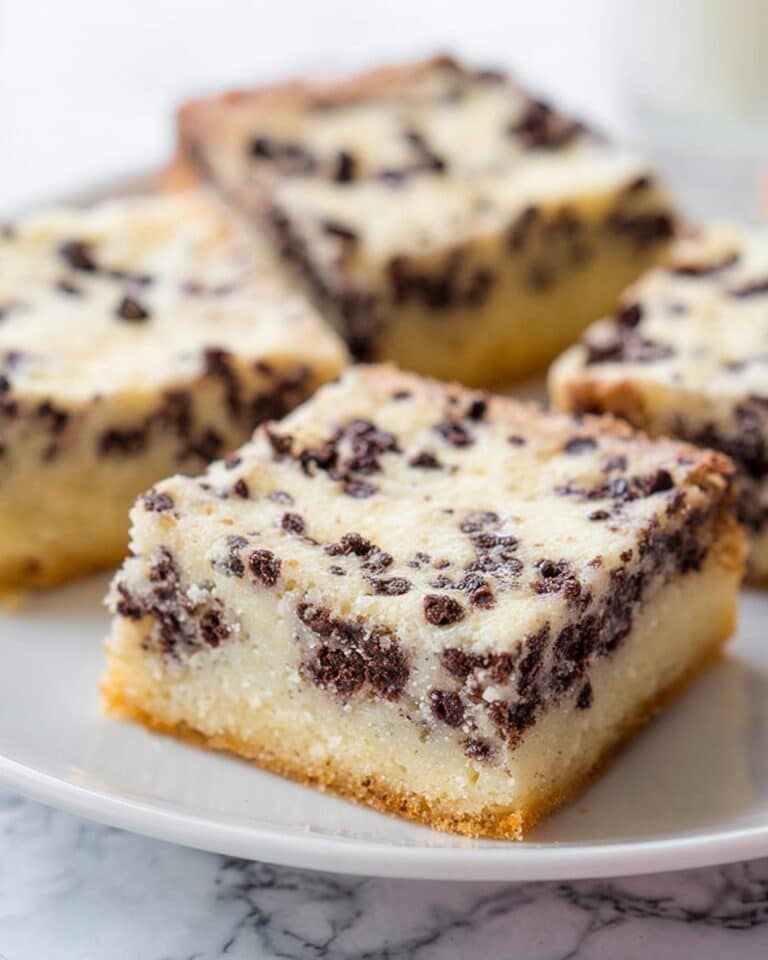 Gooey Butter Chocolate Chip Shortbread Bars Recipe